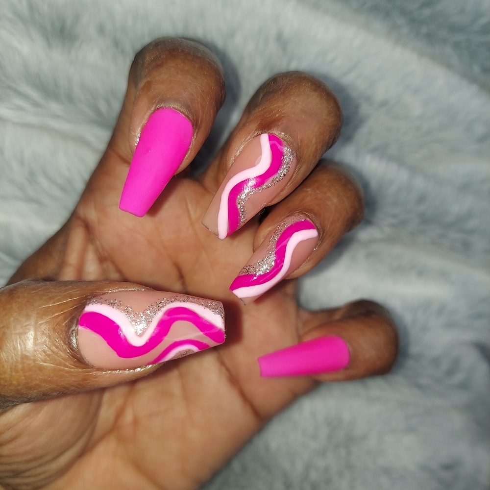 Pink Swirl Press on Nails